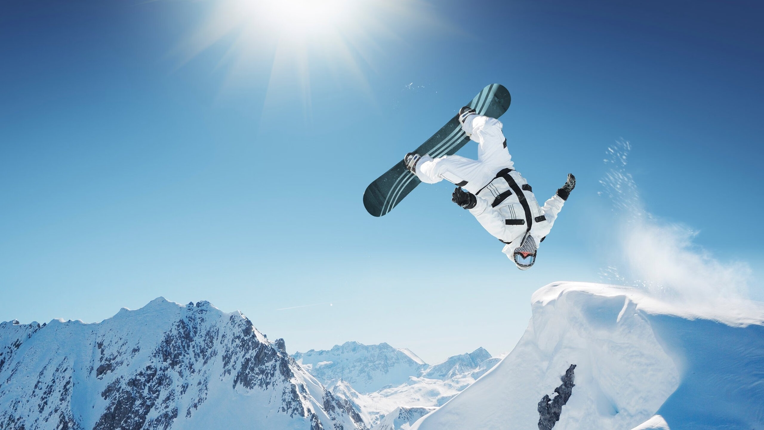 冬奥奇景！塞内加尔队雪地滑跪庆祝成新梗图，塞内加尔运动员